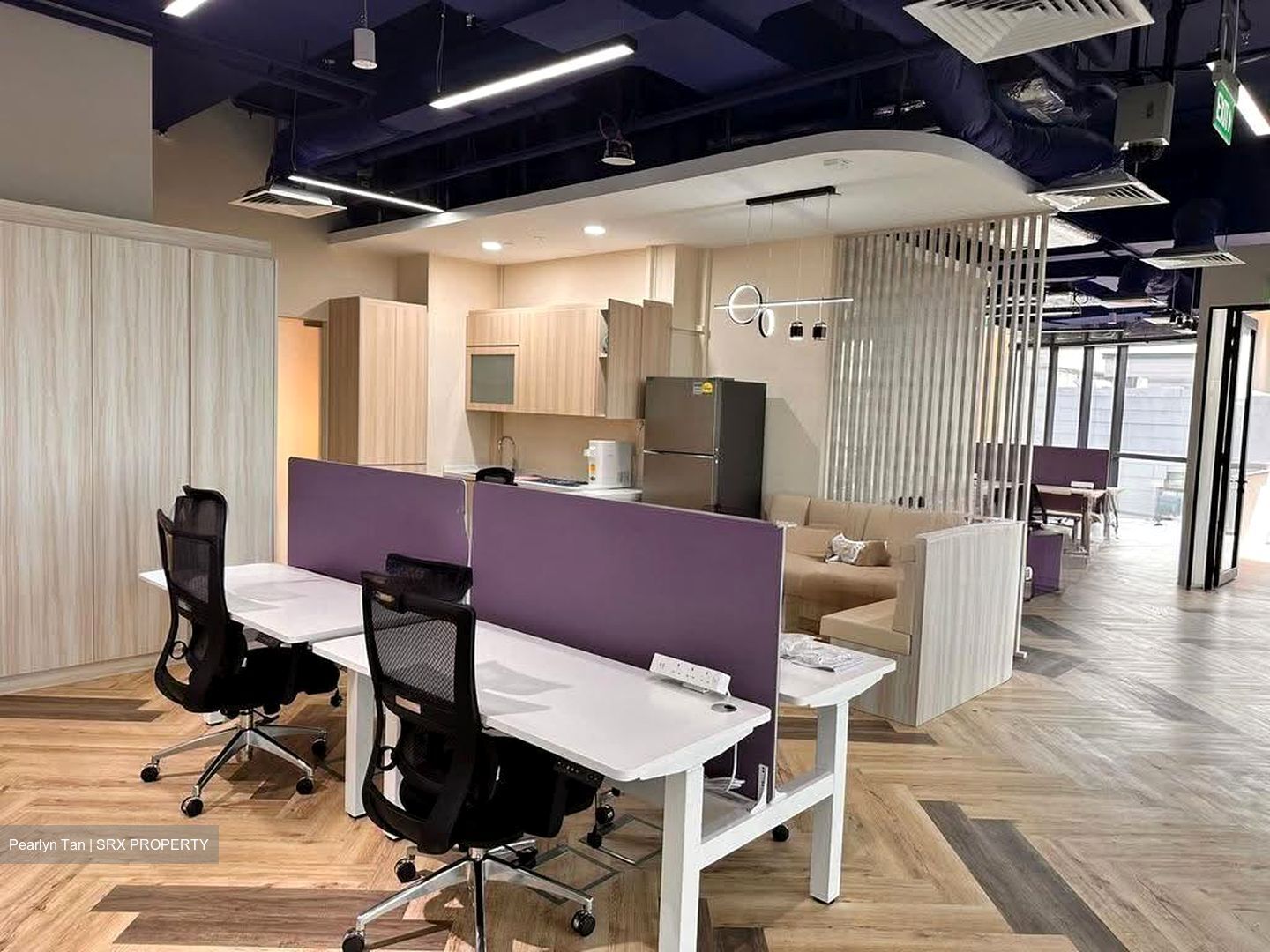 Woods Square (D25), Office #624029101
